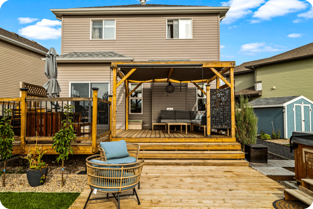 487A5432 exterior rounded