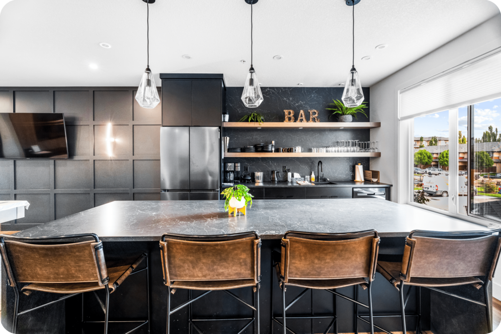 Luxury bar rounded